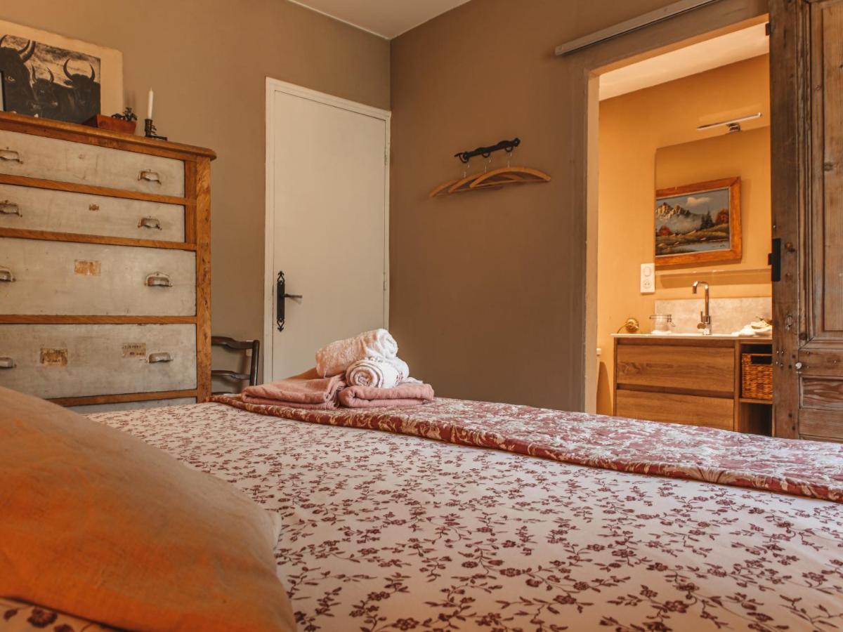 La Petite Auberge De Virginie Bedoues Luaran gambar